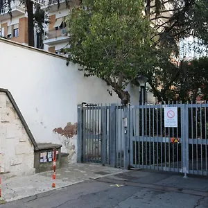 Casa Piccole Ancelle Di Cristo Re 3*, Roma İtalya
