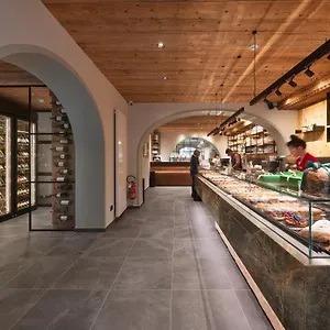 Fiori Dolomites Experience 호텔